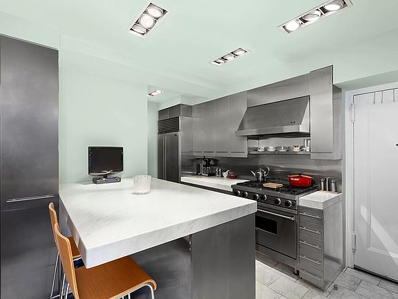 5th image of 40-50 E 10th St #3L