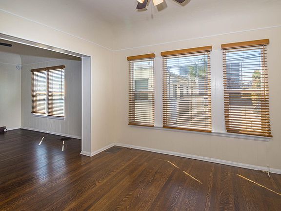 3rd image of 405 Rose Ave