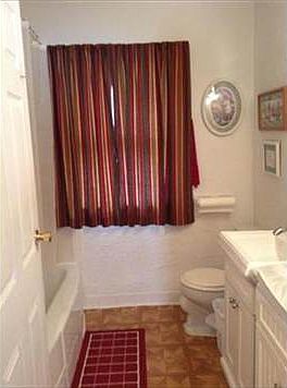 Full Bath with Updated Tile and Beautiful Floor