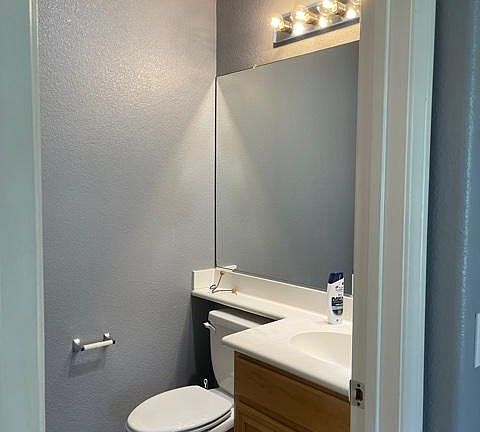 3rd image of 46040 Paseo Gallante
