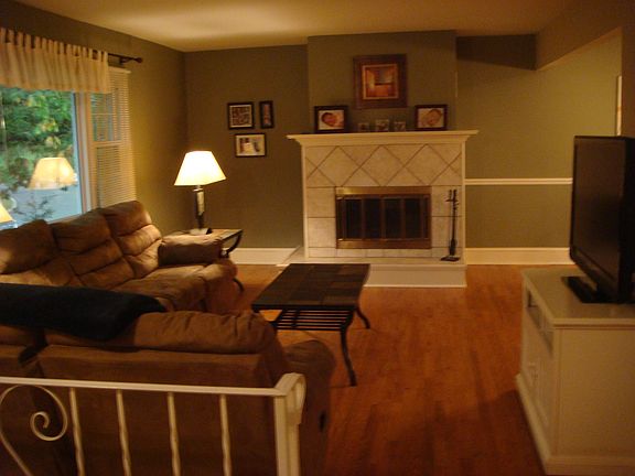4th image of 915 Tunesbrook Dr
