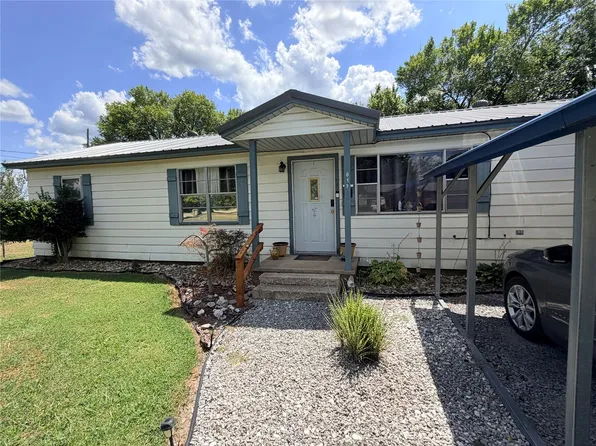 617 W 7th St, Kiowa, OK 74553