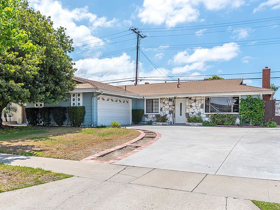 3rd image of 6942 Amy Ave