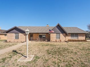 911 High Rd, Coleman, TX 76834