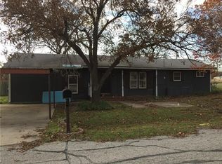 400 S Friou St, Alvarado, TX 76009