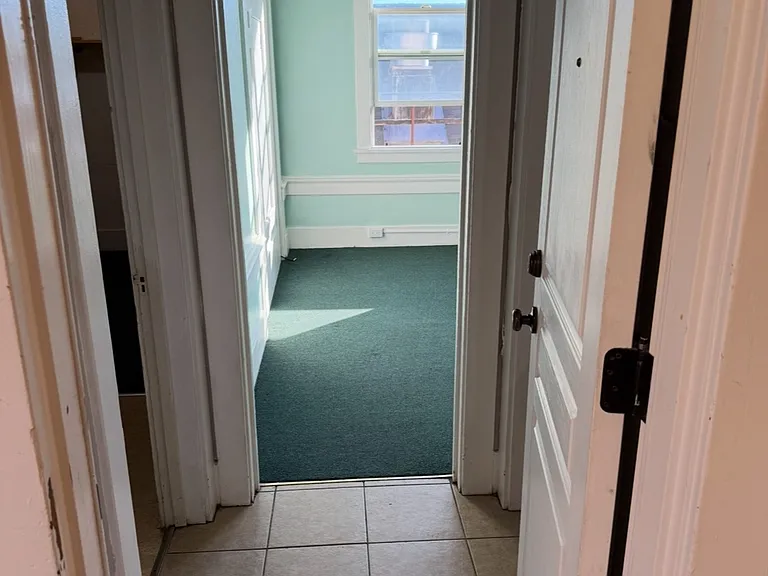 Clearview Dr — Photo 6
