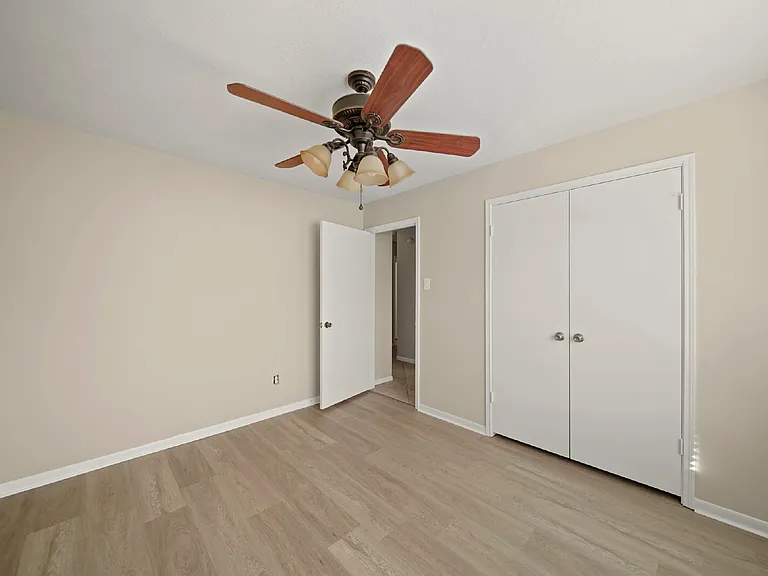 6355 Northland Dr — Photo 13