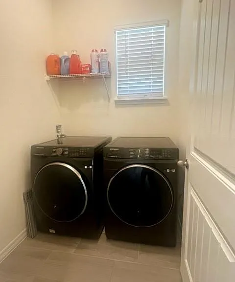 16734 Point Rock Dr — Photo 12