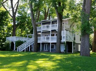 3227 River Rd, Louisville, KY 40207