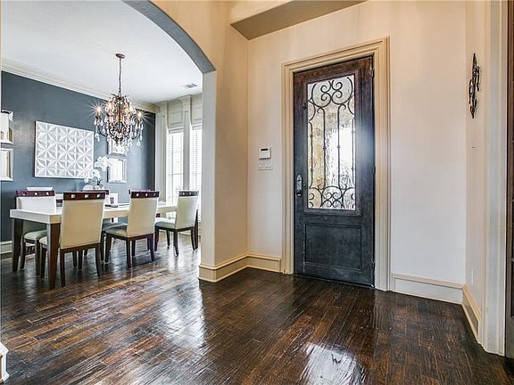 5th image of 1220 Verona Way