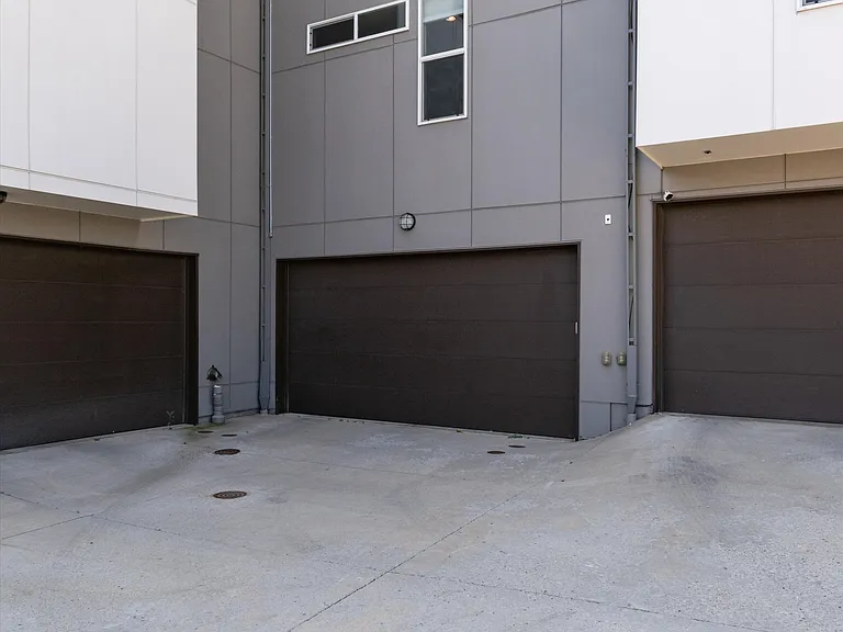 1733 Grove St #4 — Photo 42