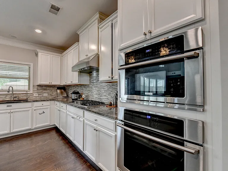 6035 Ashborough Park — Photo 27