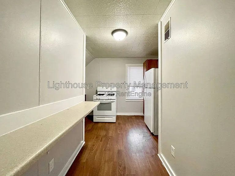 1167 Pine St — Photo 5