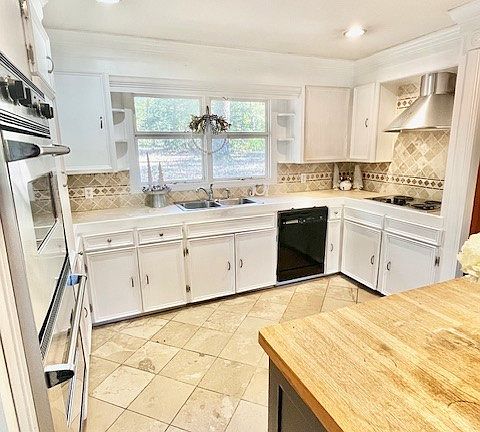4th image of 5209 Northwood Lake Dr E