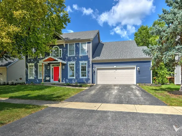 39W700 Green Pl, Geneva, IL 60134