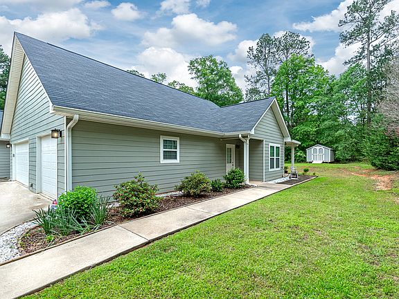 2nd image of 420 Jana Ln