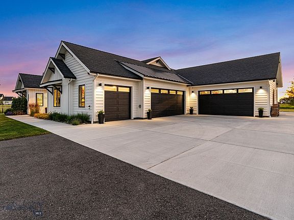4th image of 225 Riparian Way
