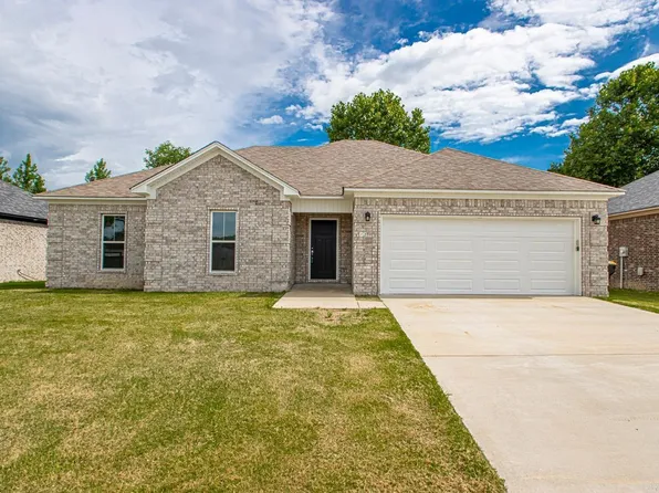 12 Old Hickory Dr, Vilonia, AR 72173