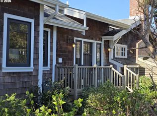 108 W Madison St, Cannon Beach, OR