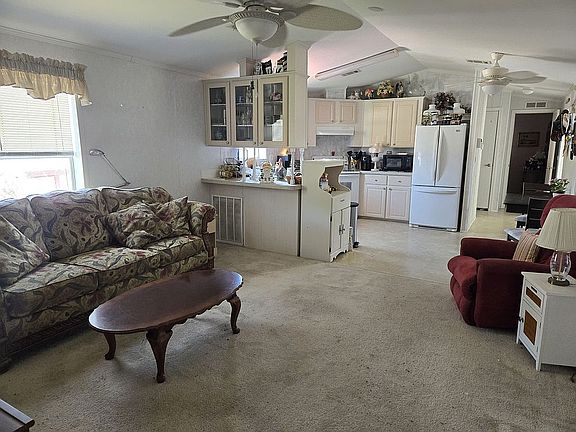 Vaulted ceilings.  Very open