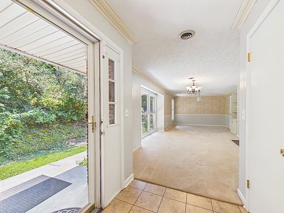 3rd image of 68 Clay Dr