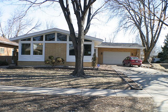 1st image of 9137 S Kedvale Ave
