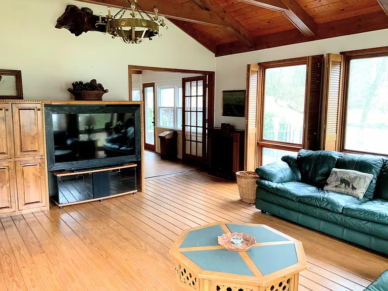140 Cool River Dr — Photo 28