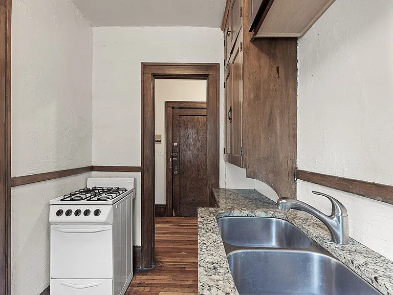 3121 Girard Ave S — Photo 7