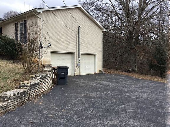 3rd image of 1726 Brookdale Ave