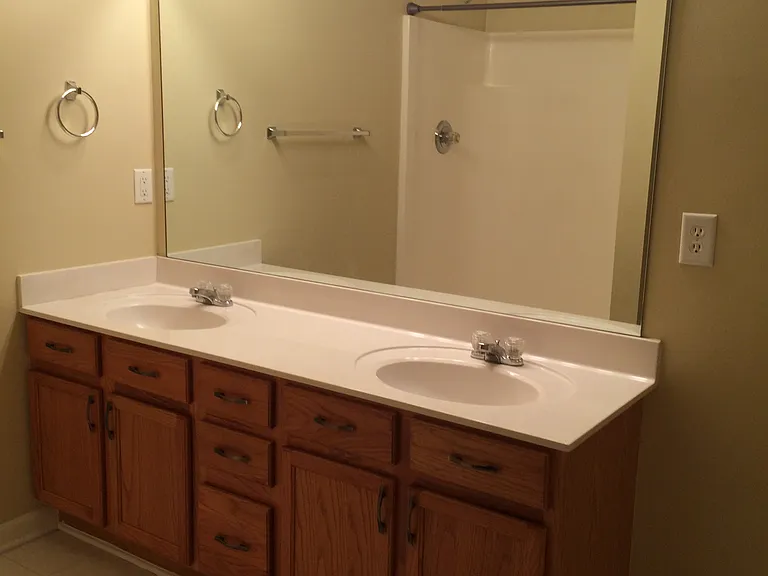 102 Otterman Ct — Photo 12