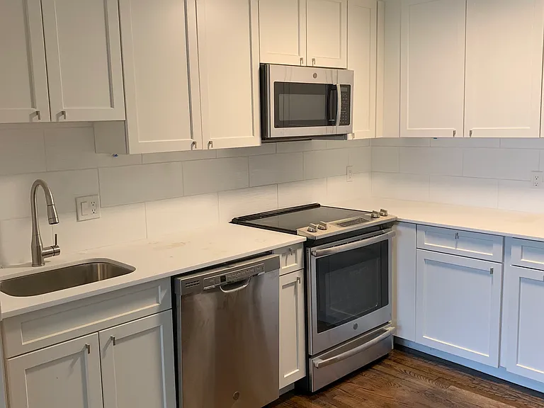 50 Evergreen St #21 — Photo 5