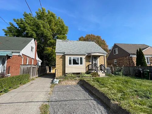11 Ellington Dr Photo 1