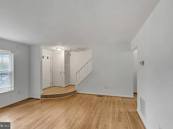 134 Bowsprit Ct, Gaithersburg, MD 20877