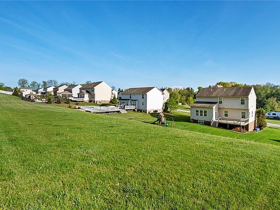 4th image of 10861 Gasson Dr