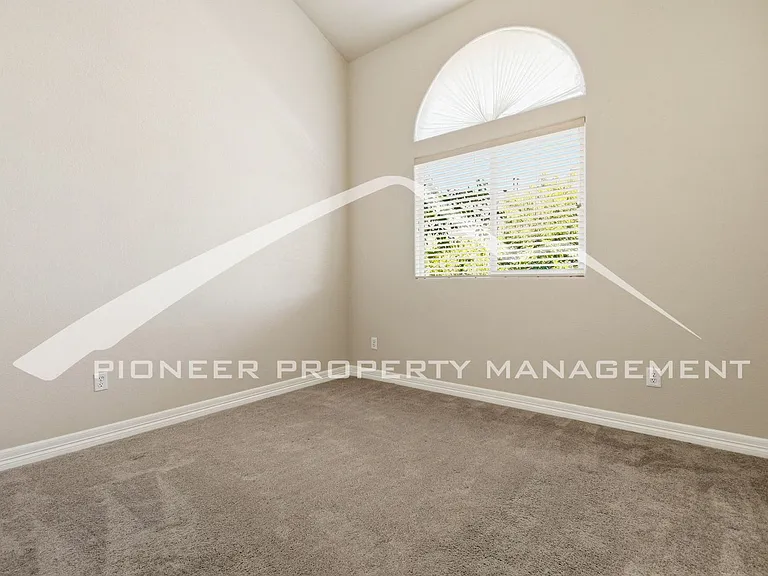 1049 S Walden Way #255 — Photo 11