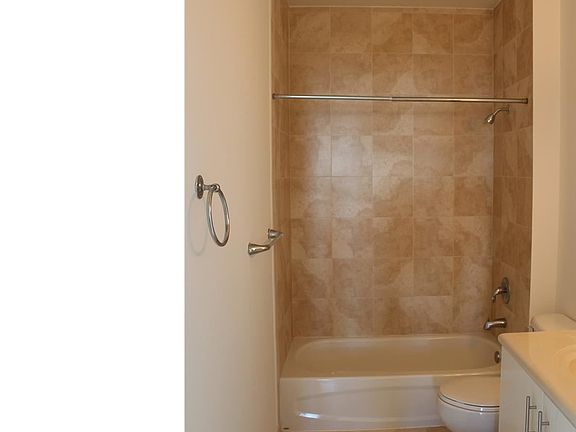 4th image of 7900 Harbor Island Dr Ph 2