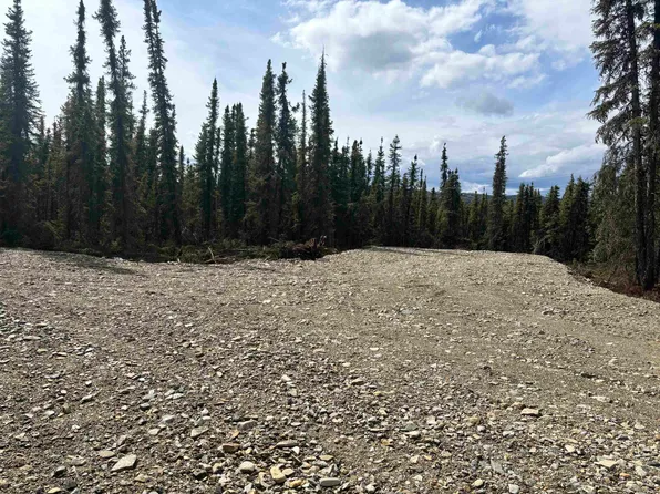 11 Blue Yonder Dr, Fairbanks, AK 99712