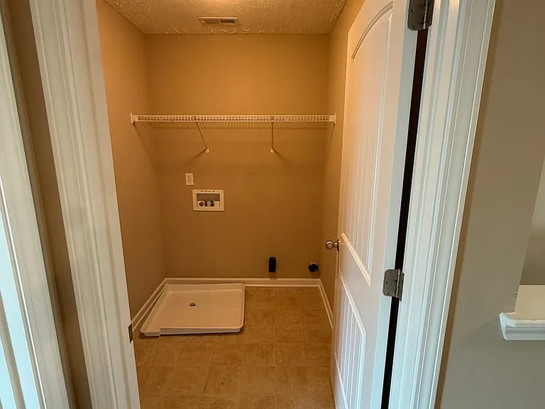 1850 Warmingfield Dr — Photo 20