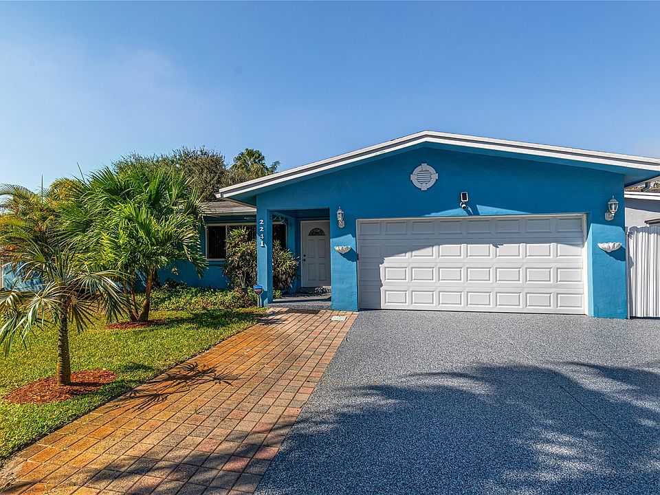 1st image of 2241 SW 38th Avenue