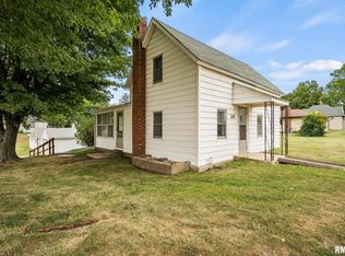 329 W Center St, Joy, IL 61260