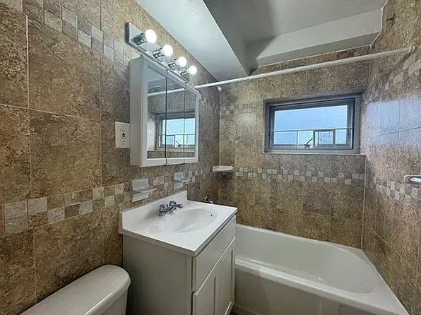 196-38 67th Avenue image 6 of 8