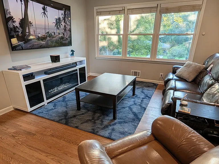 2334 Elmwood Dr SE — Photo 5