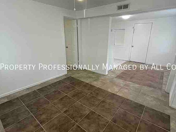 5th image of 405 Donnelly St