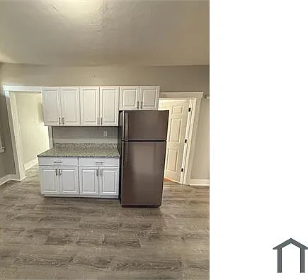 78 Waverly St #3R — Photo 2
