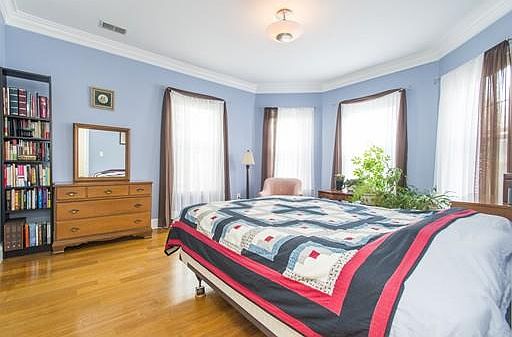 5th image of 34 Church St #1