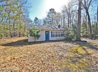 326 Ginger Ln, East Stroudsburg, PA 18301