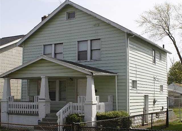 1st image of 1513 E 25th Ave
