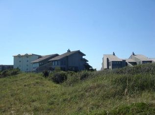 6 Breakers Reef Dr, Pawleys Island, SC 29585