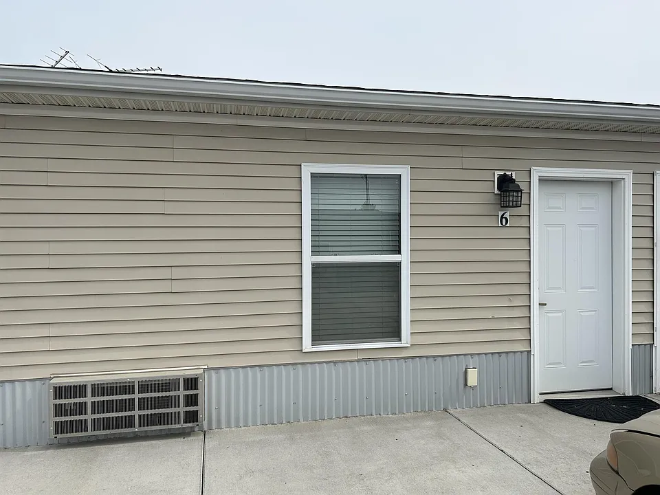103 Spring Creek Dr #6