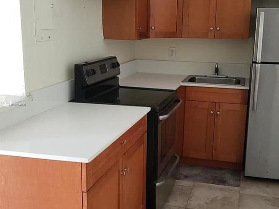 5th image of 1125 NE 80th St APT 6